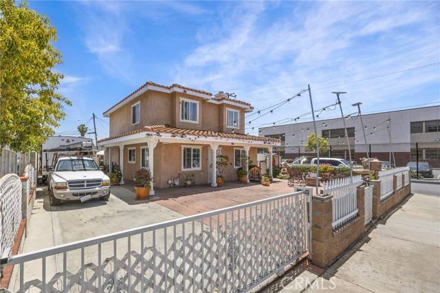 Santa Ana, CA 92704,1709 S Townsend St