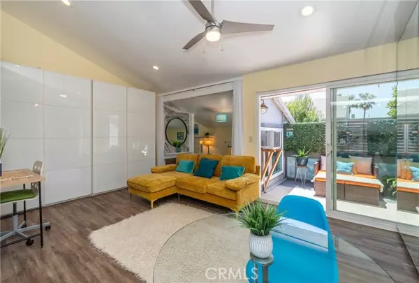 Huntington Beach, CA 92649,17072 Pacific Coast (#100)