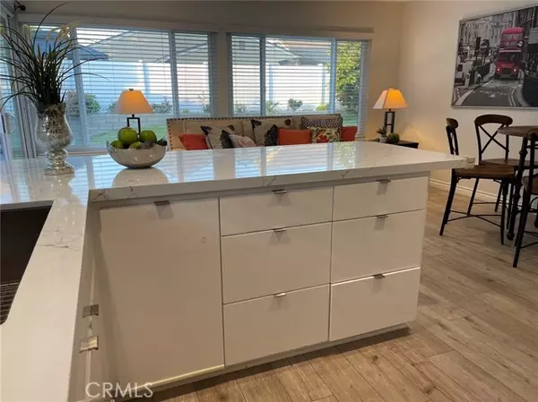 Irvine, CA 92604,4231 Manzanita