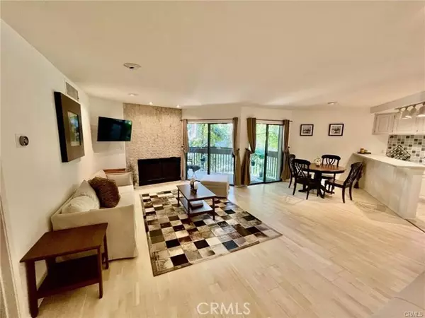 West Hollywood, CA 90069,950 North Kings Road