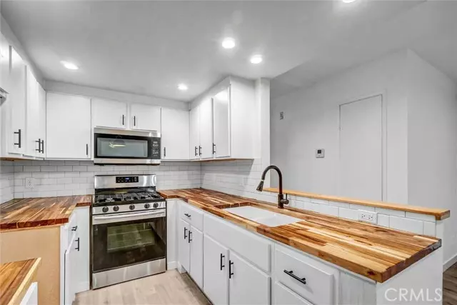 Santa Ana, CA 92701,700 West 3rd Street