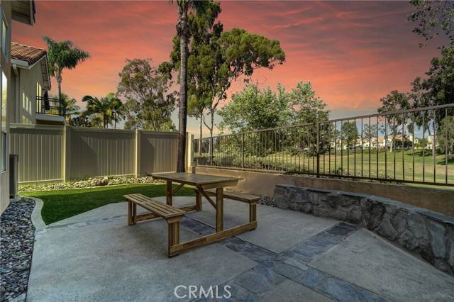 Rancho Santa Margarita, CA 92688,27 Via Floria