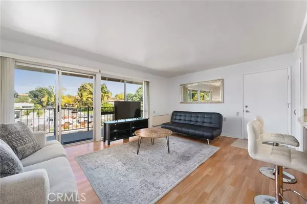 Laguna Woods, CA 92637,2338 Avenida Sevilla