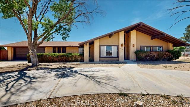 20061 Seneca Road, Apple Valley, CA 92307