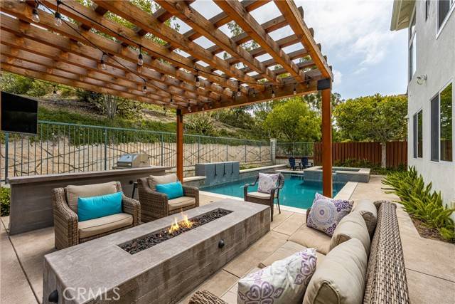 23 Calle Cabrillo, Lake Forest, CA 92610