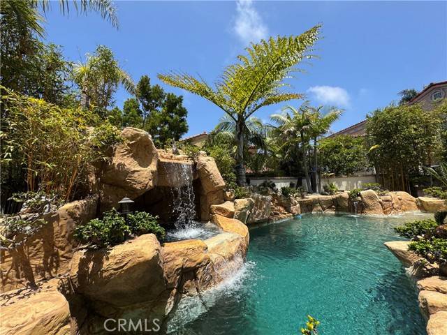 Huntington Beach, CA 92648,18711 Jockey Circle
