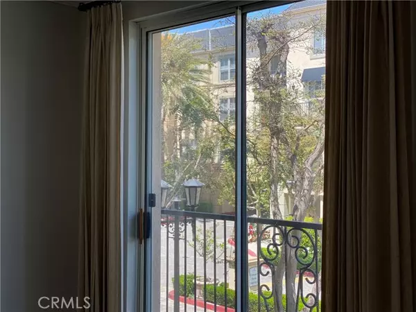 Irvine, CA 92612,2268 Watermarke Place
