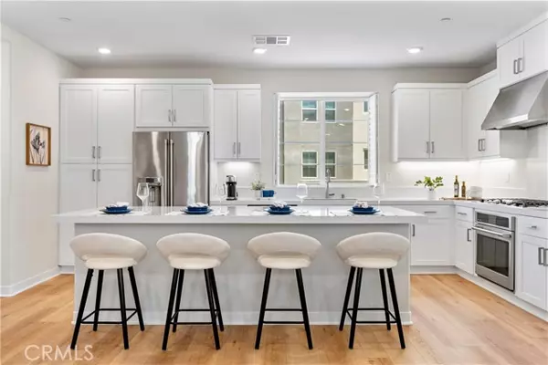 25 Splendor Way, Rancho Mission Viejo, CA 92694
