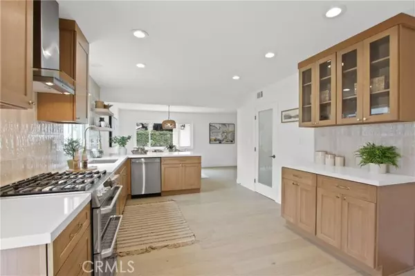 Seal Beach, CA 90740,4664 Fir Avenue