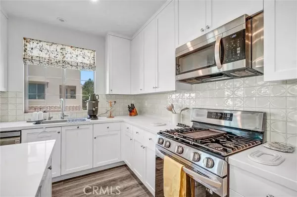 Irvine, CA 92618,747 Spring Garden
