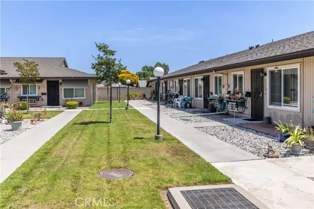 Bellflower, CA 90706,9924 Cedar Street
