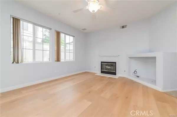 Irvine, CA 92620,807 Yorkshire