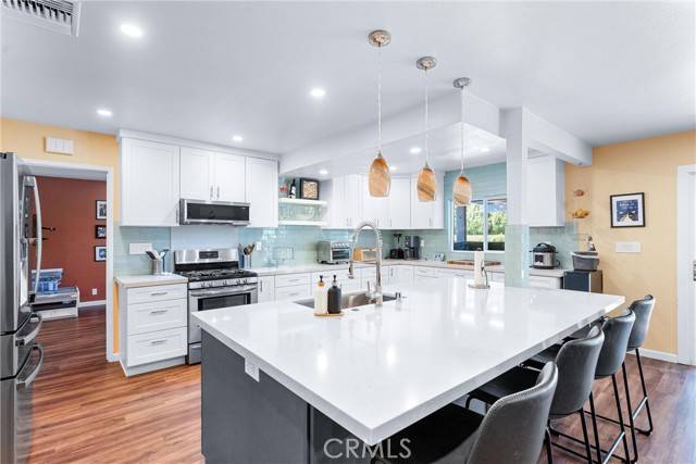 Orange, CA 92865,1864 North Shattuck Place