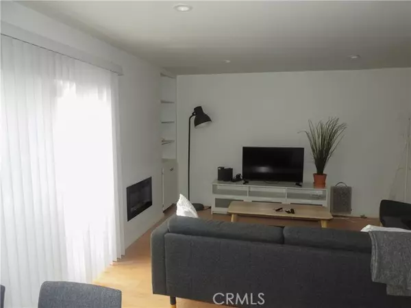 Venice, CA 90291,14 Ozone Avenue