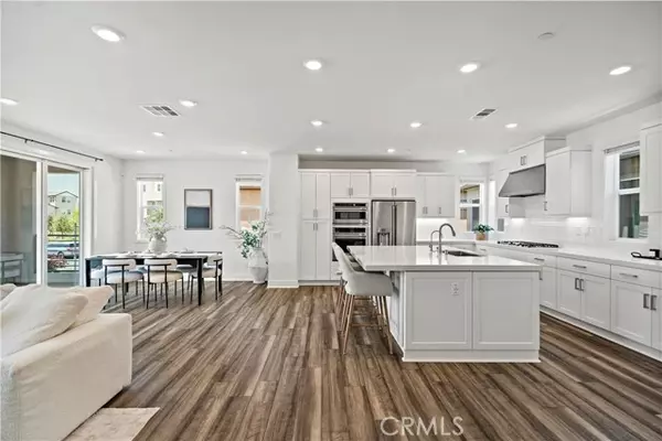 297 Lynx, Irvine, CA 92618