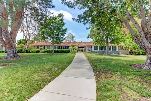 Laguna Woods, CA 92637,849 Ronda Mendoza