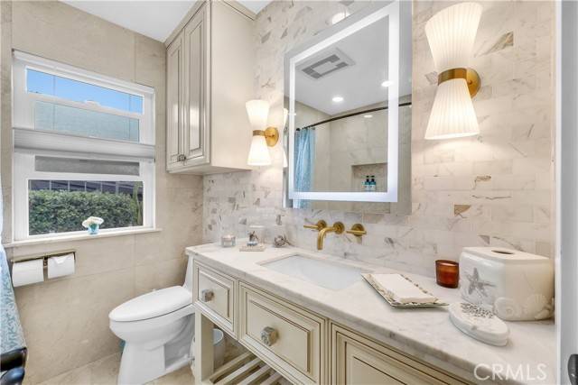 Laguna Beach, CA 92651,240 Moss Street