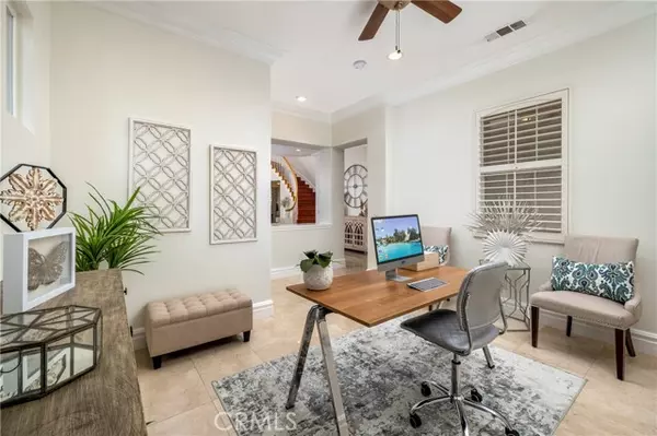 Huntington Beach, CA 92648,19084 Redford Lane