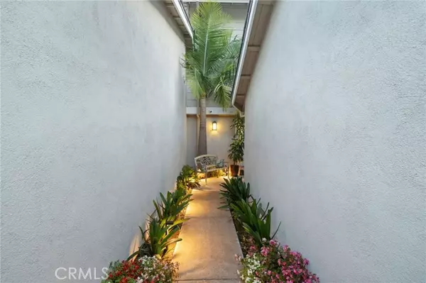 Irvine, CA 92604,56 Ashbrook
