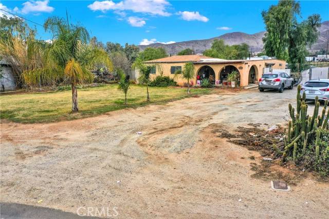 Jurupa Valley, CA 92509,7081 Valley Way