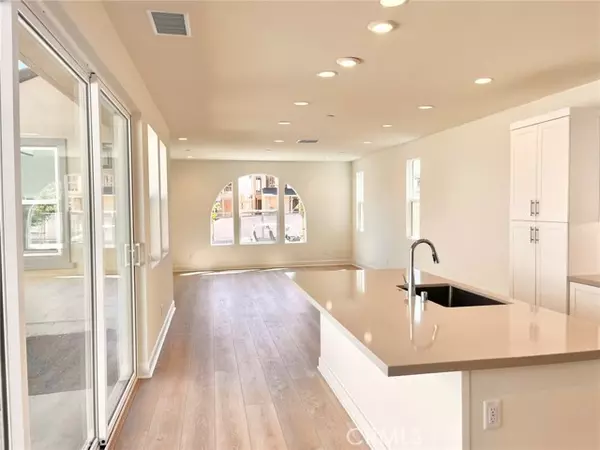 Ventura, CA 93004,336 South Nevada Avenue