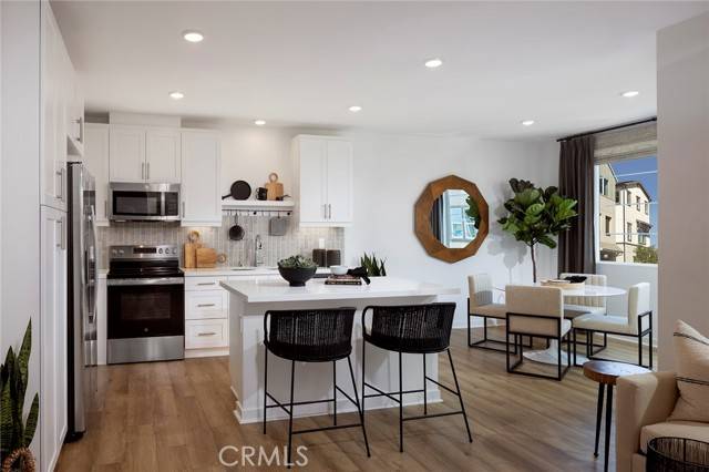 6137 Valentina Way Drive, Eastvale, CA 92880