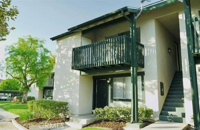 23232 orange av, Lake Forest, CA 92630