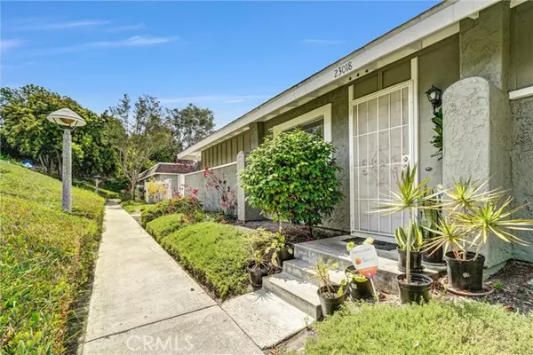 Mission Viejo, CA 92691,23018 Via Cereza