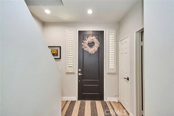 Tustin, CA 92782,89 Liberty Street