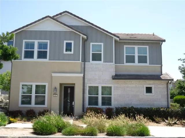 Irvine, CA 92618,102 Sculpture