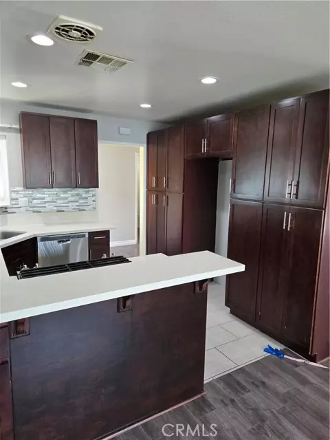 Westminster, CA 92683,9321 Salem Avenue