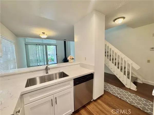 Laguna Hills, CA 92656,26701 Quail