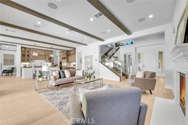 63 Poncho, Irvine, CA 92602