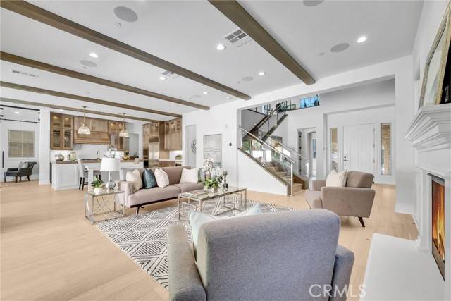 63 Poncho, Irvine, CA 92602