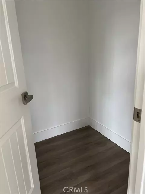 Los Angeles, CA 90044,8807 S Hoover