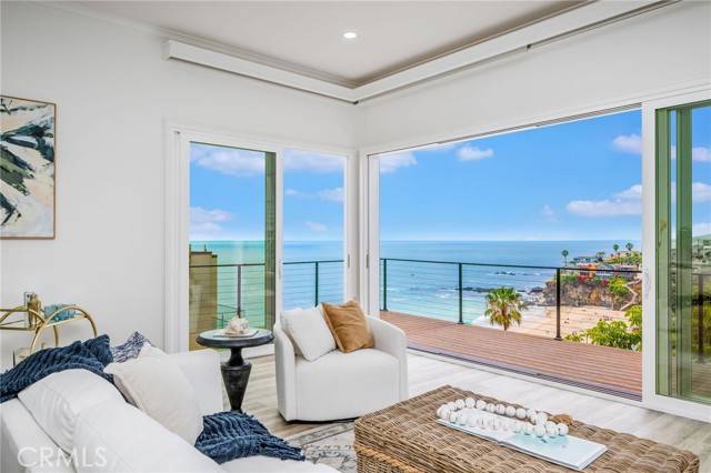 Laguna Beach, CA 92651,32015 Point Place