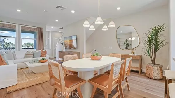 Anaheim, CA 92805,1874 South Union Street