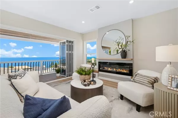 2961 Rounsevel, Laguna Beach, CA 92651