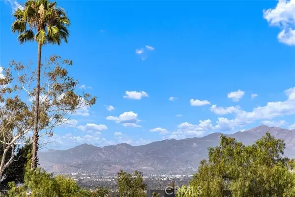 23332 Caminito Lazaro, Laguna Hills, CA 92653