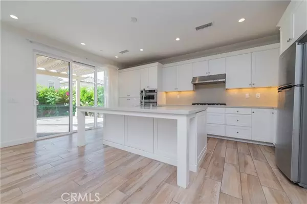 Irvine, CA 92620,111 Omar