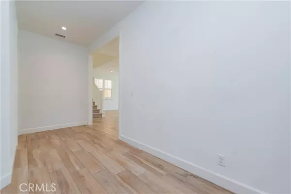 Irvine, CA 92620,111 Omar