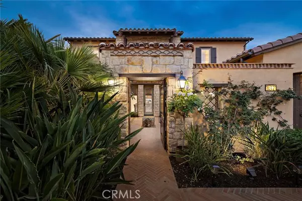 Irvine, CA 92602,137 Sunset Cv
