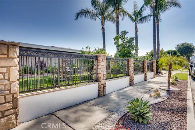 Fullerton, CA 92832,506 West Rosslynn Avenue