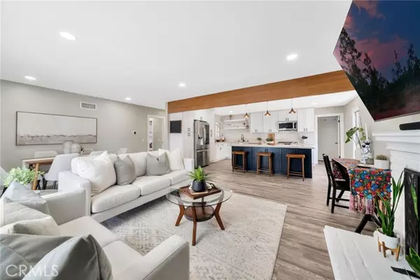 Costa Mesa, CA 92626,587 Traverse Drive