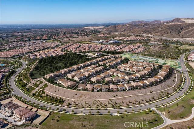 Irvine, CA 92618,112 Oakstone