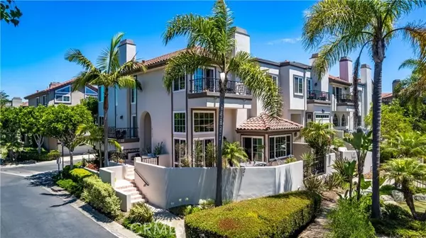 19325 Peachtree Lane, Huntington Beach, CA 92648