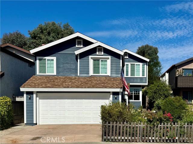 1405 Lakeside Lane, Huntington Beach, CA 92648