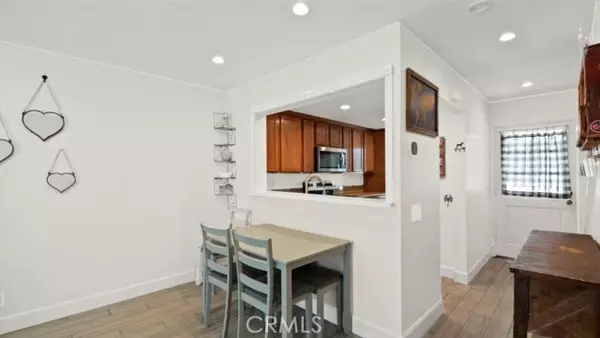 Aliso Viejo, CA 92656,101 Abbeywood Lane