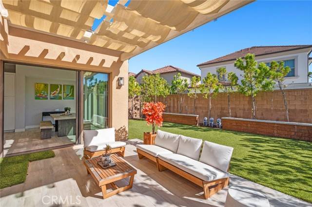 Irvine, CA 92618,152 Plum Lily