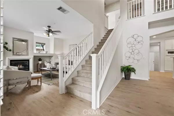 Irvine, CA 92602,34 Spring Valley